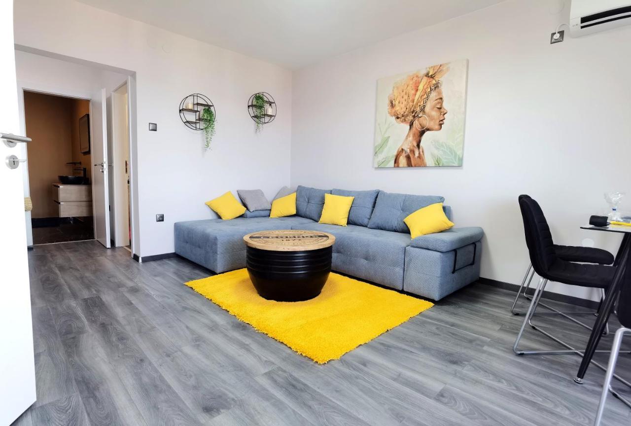 Apartment Pek Crikvenica Eksteriør billede