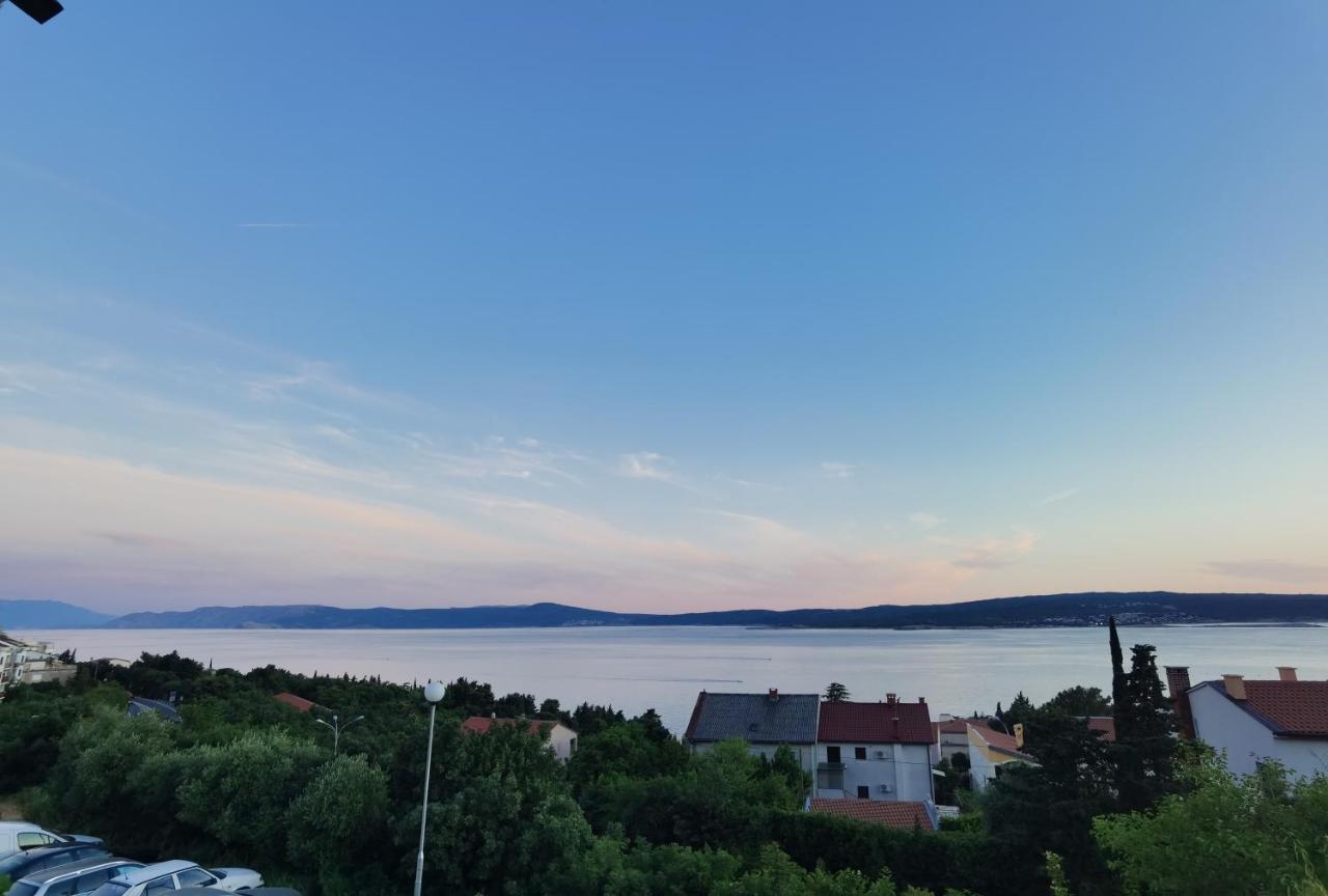 Apartment Pek Crikvenica Eksteriør billede
