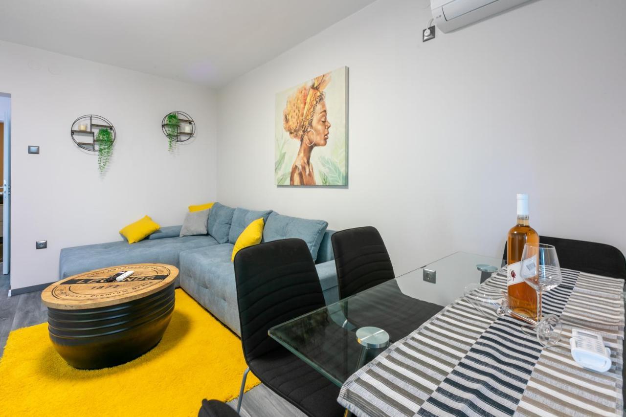 Apartment Pek Crikvenica Eksteriør billede