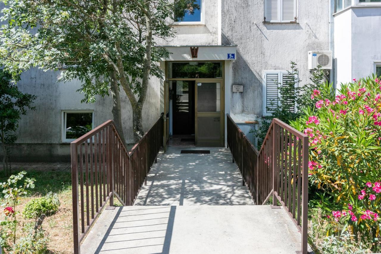 Apartment Pek Crikvenica Eksteriør billede